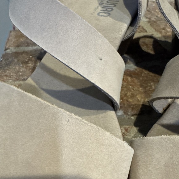 Munro Lucia Womens Size 9.5M Beige Leather Block Heel Sandal - Picture 6 of 16